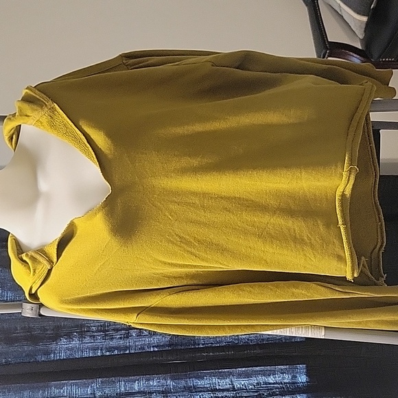 Zenana Outfitters Tops - Crop Hoodie